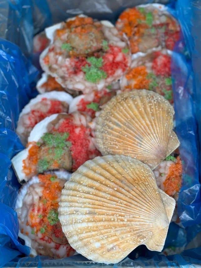 Гребешки фаршированные на створке